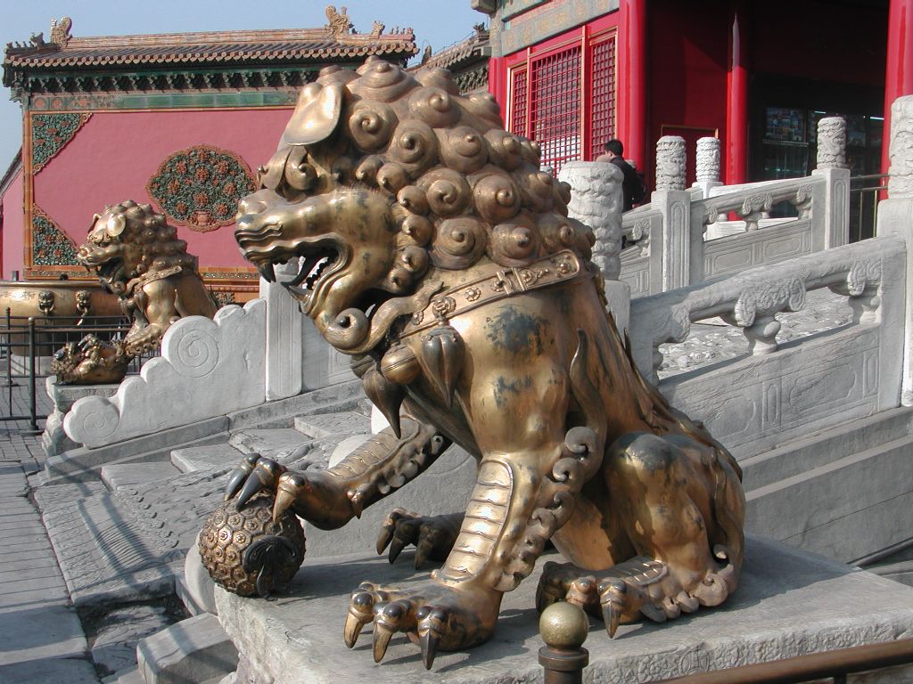 León de Fú, en la Ciudad Prohibida de Beijing, China.